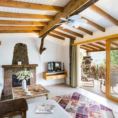 Eta Chalet